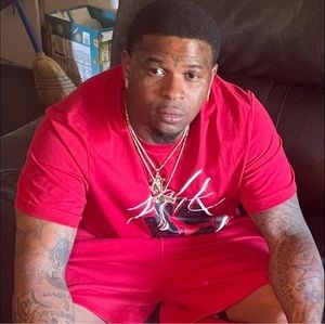 Meet your Posher, Dee